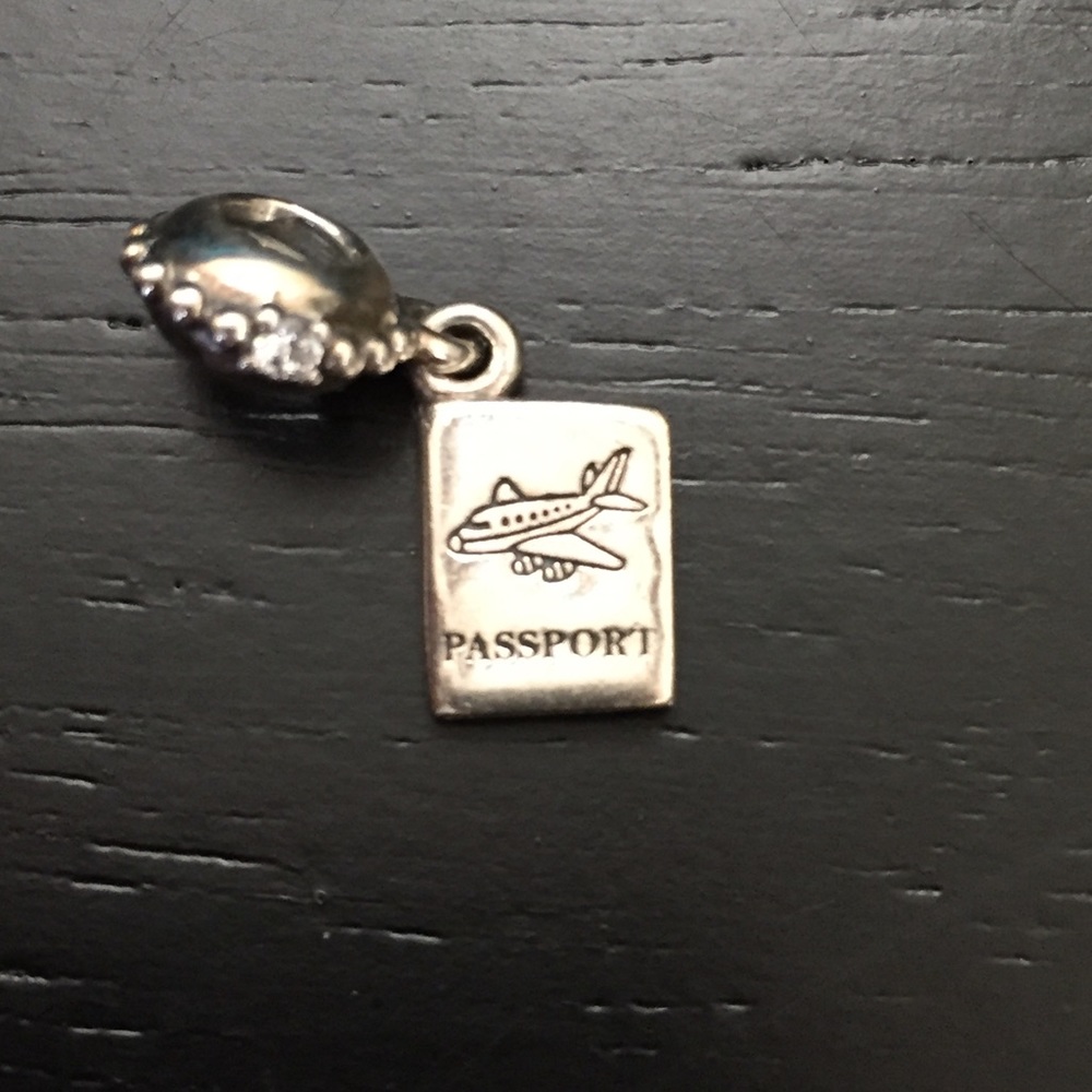 Pandora Passport Charm, with cubic zirconia 💍