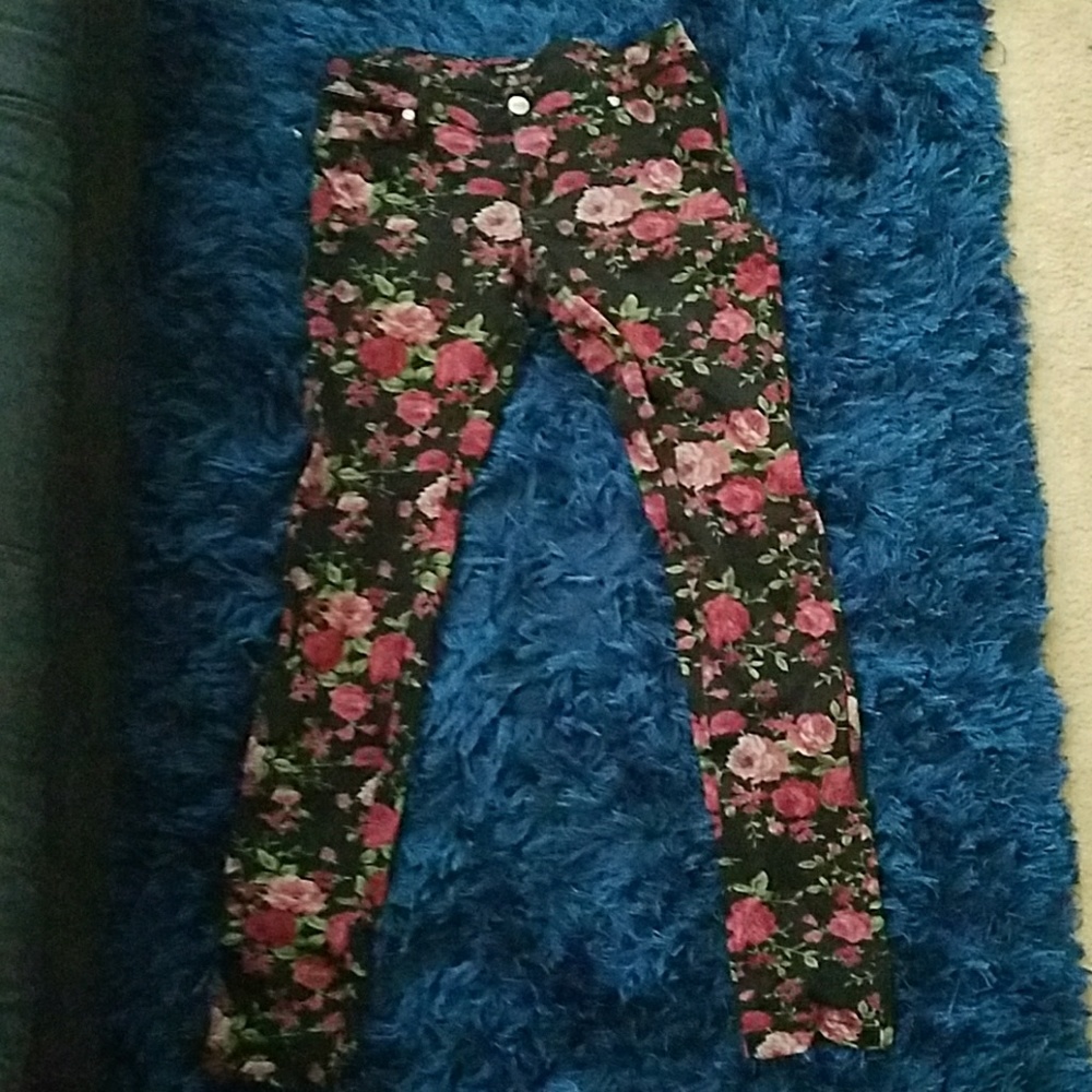 Flowery pants