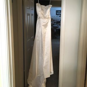 Reem Acra wedding gown size 10