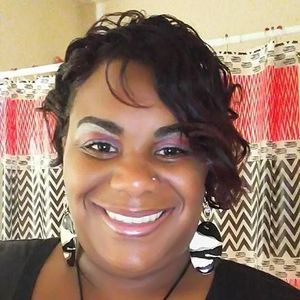 Meet your Posher, Dee