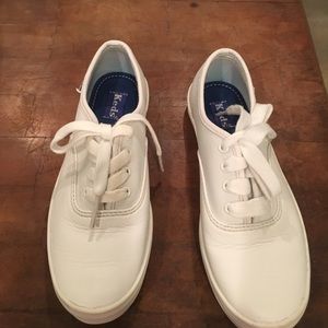 Girls leather Keds Champion.