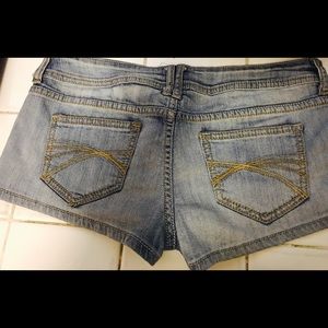 Short jean shorts