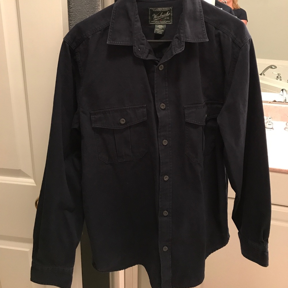 Men's Woolrich navy blue long sleeve shirt