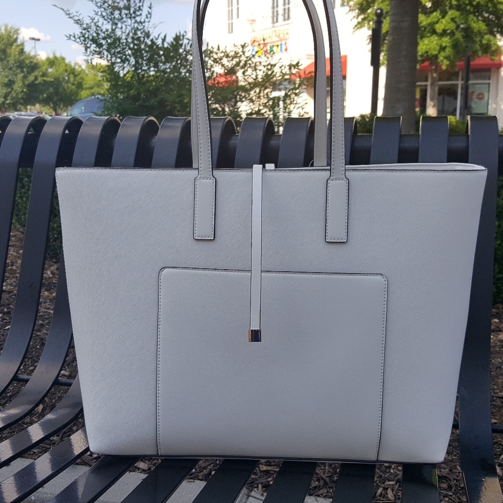 White Summer Travel Tote