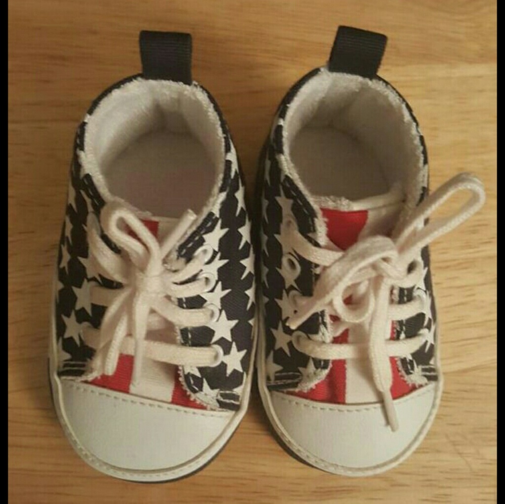 NWOT Baby Shoes, Size: 2