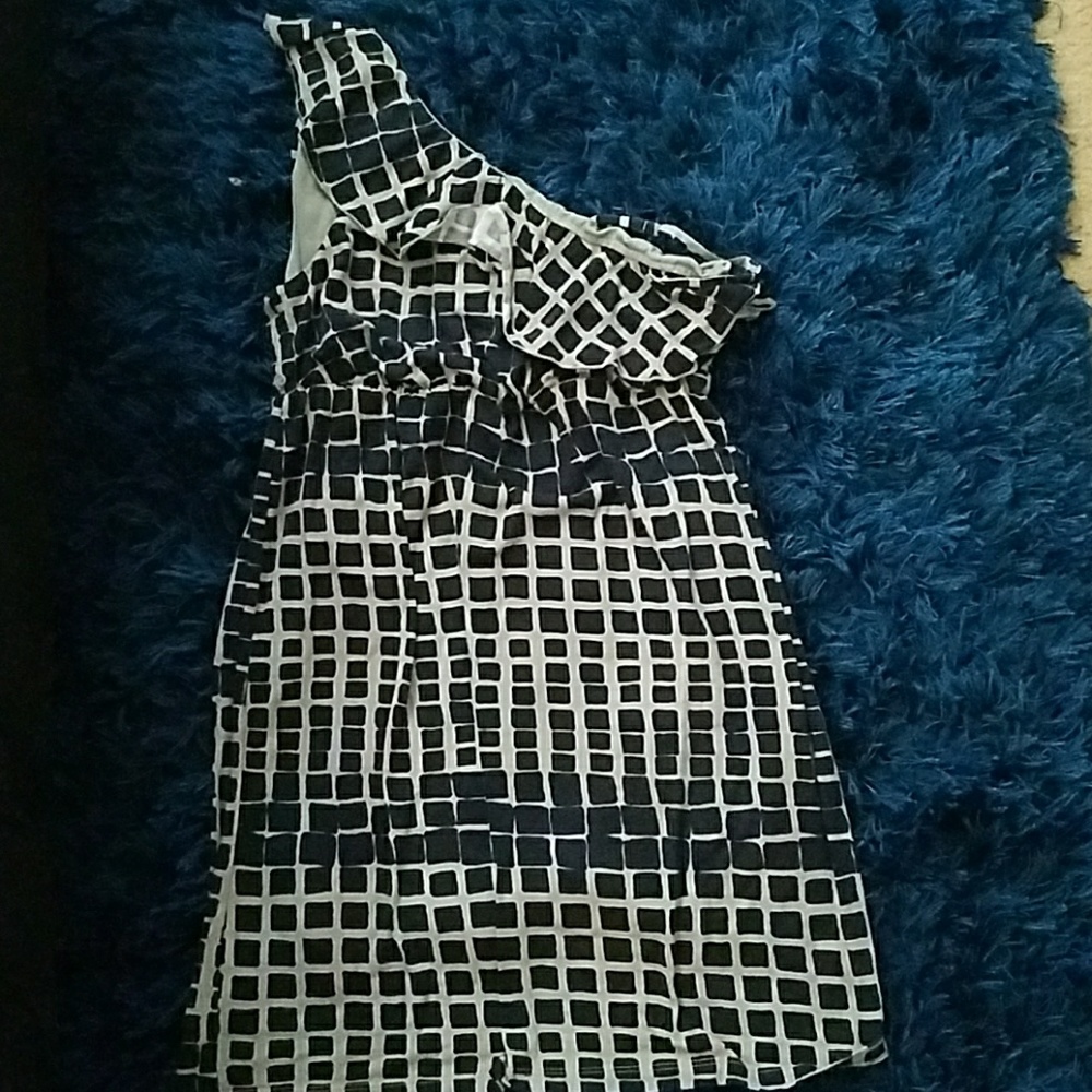 One shoulder dress