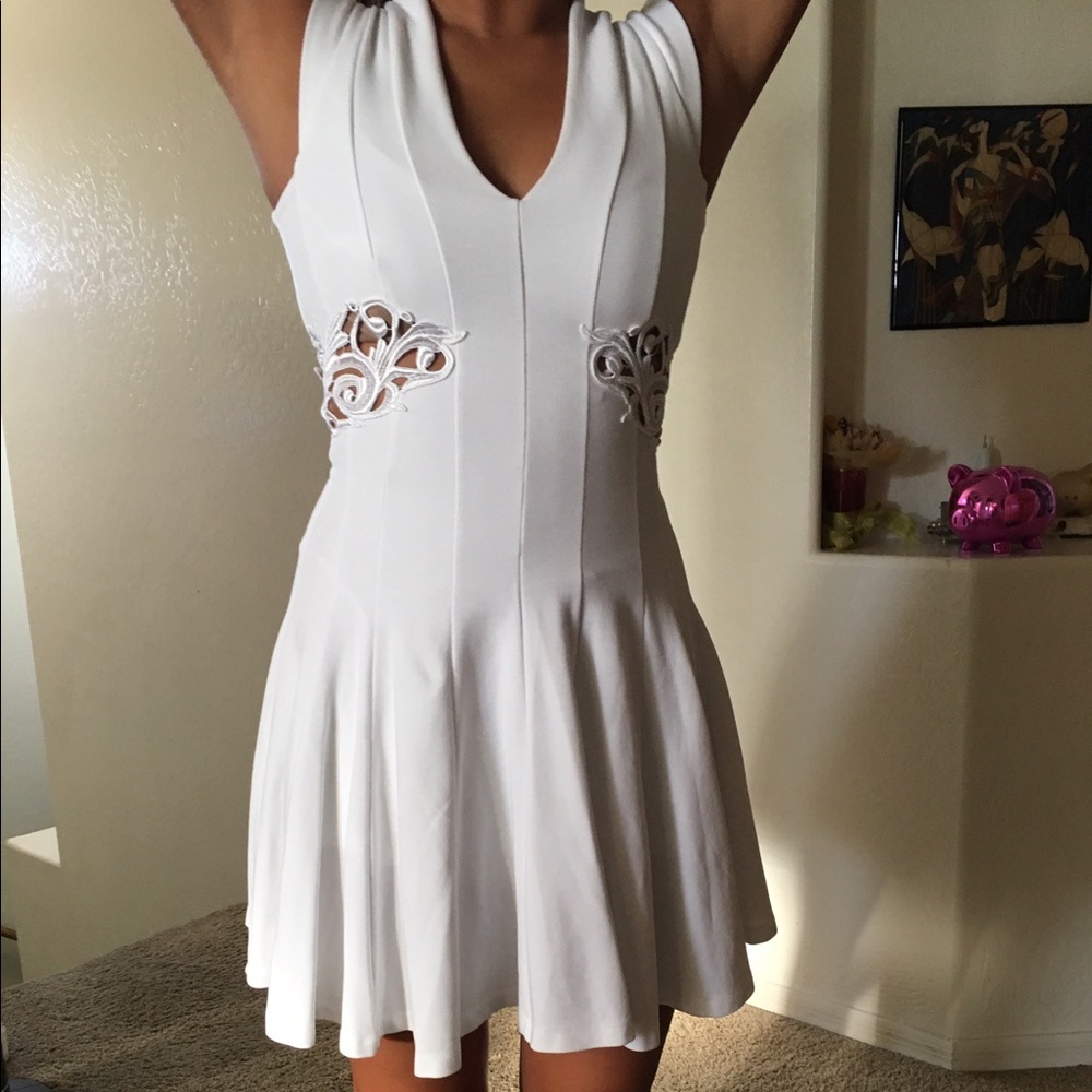 Brand new Sexy little white dress - size 4