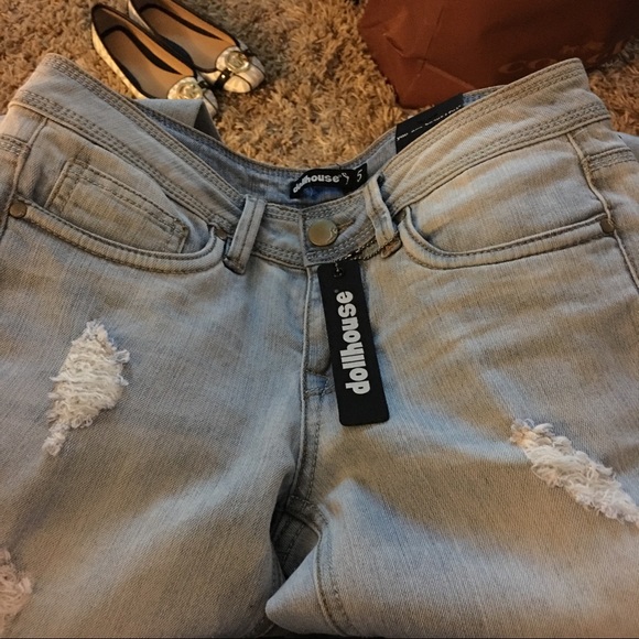 Jeans - Picture 1 of 3