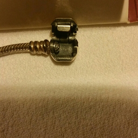 Genuine Pandora Bracelet Sterling Silver - Picture 4 of 4