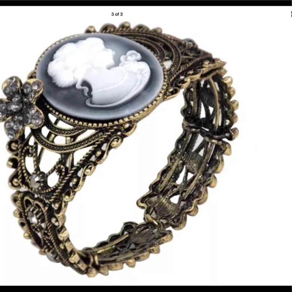 🌈# 60. Cameo Statue Queen Bracelet  Bronze - Picture 3 of 6