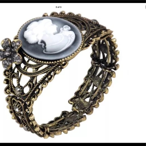 🌈# 60. Cameo Statue Queen Bracelet  Bronze - Picture 3 of 6