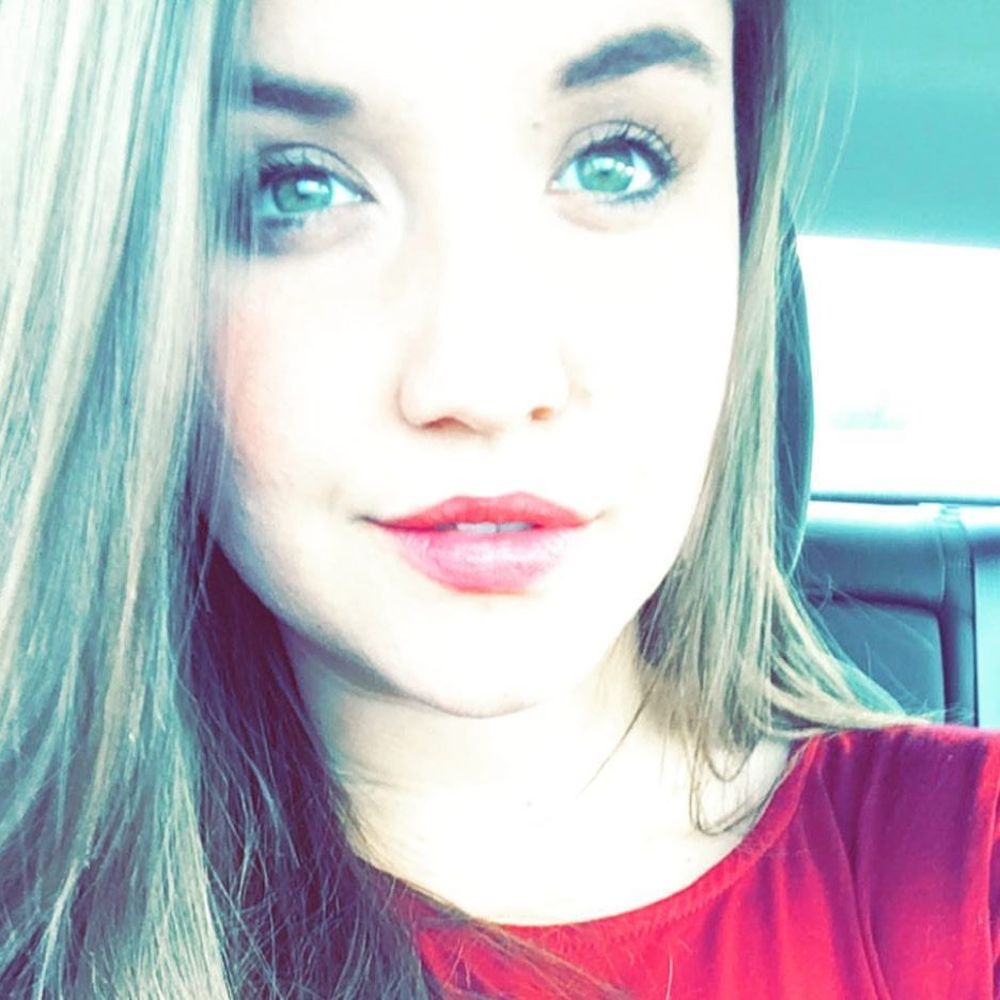 Meet your Posher, Brittini