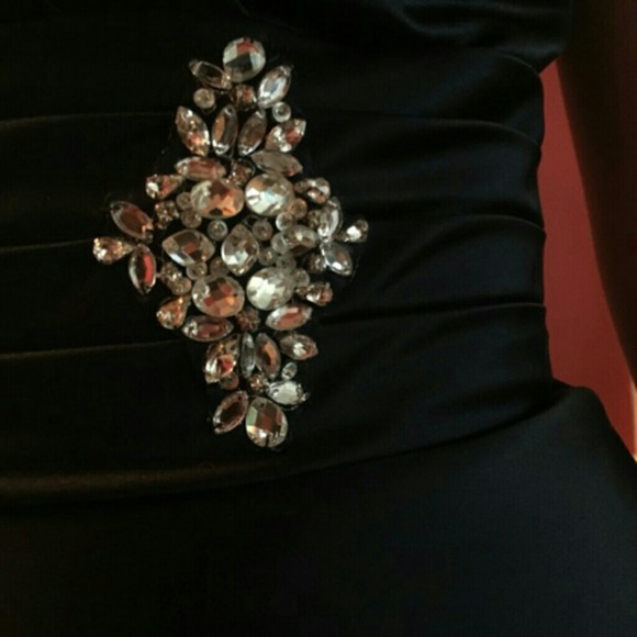 Navy Satin Evening Gown - Picture 3 of 4