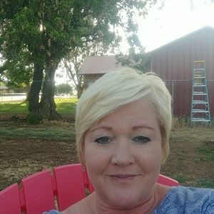 Meet your Posher, Michele