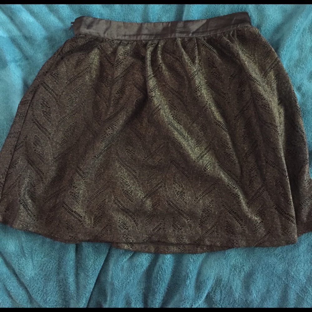 Black and gold shimmering skirt