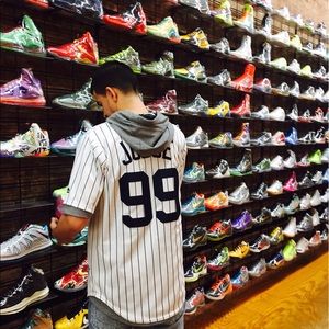 Meet your Posher, Devin