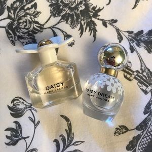 Marc Jacobs Perfume ( Daisy and Daisy Dream )