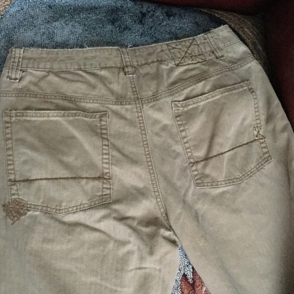 Pre-Owned Industrial Exchange distressed Jeans. ๐ - Picture 3 of 5