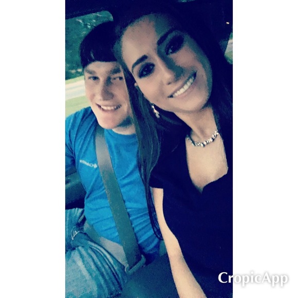 Meet your Posher, Kat - Picture 4 of 8