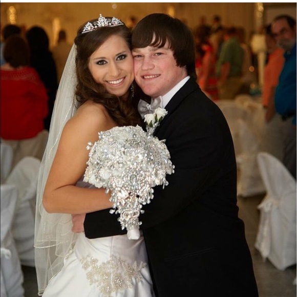 Meet your Posher, Kat - Picture 5 of 8