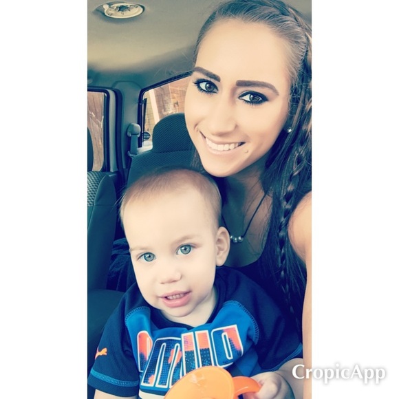 Meet your Posher, Kat - Picture 6 of 8