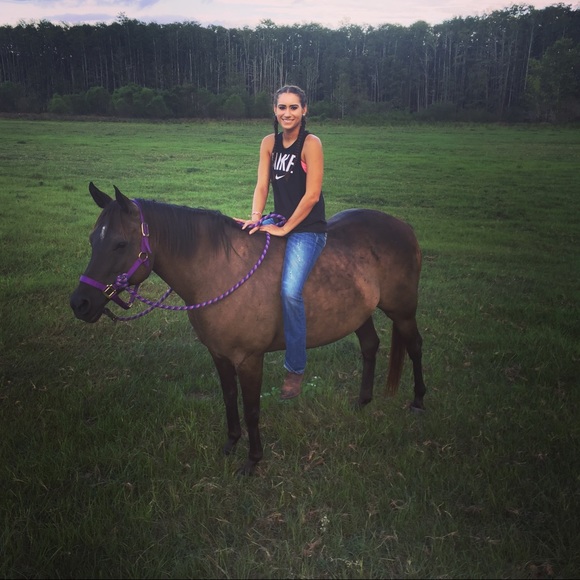 Meet your Posher, Kat - Picture 7 of 8