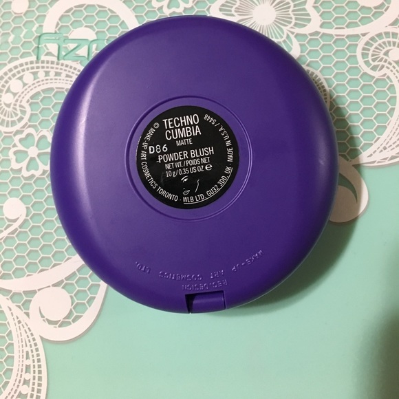 Limited Edition Mac Selena Powder Blush - Picture 3 of 4