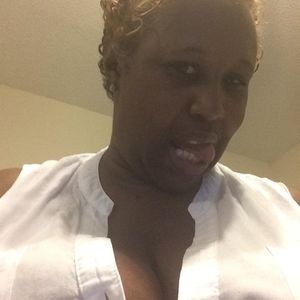 Meet your Posher, Simone