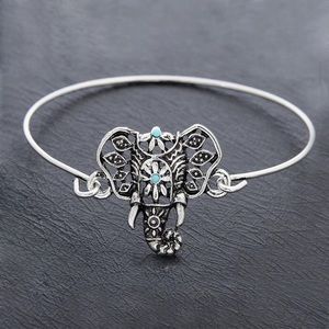 🛍 Silver Turquoise Elephant Bangle Hook Bracelet