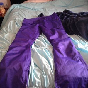 Snowboarding pants