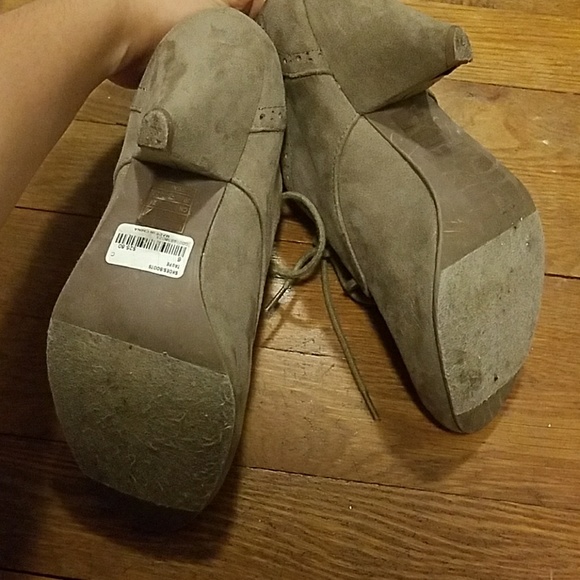 Taupe vintage style bootie - Picture 4 of 4