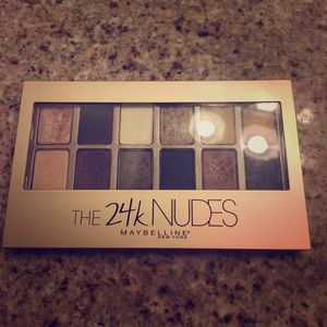 Maybelline 24k nudes eyeshadow palette