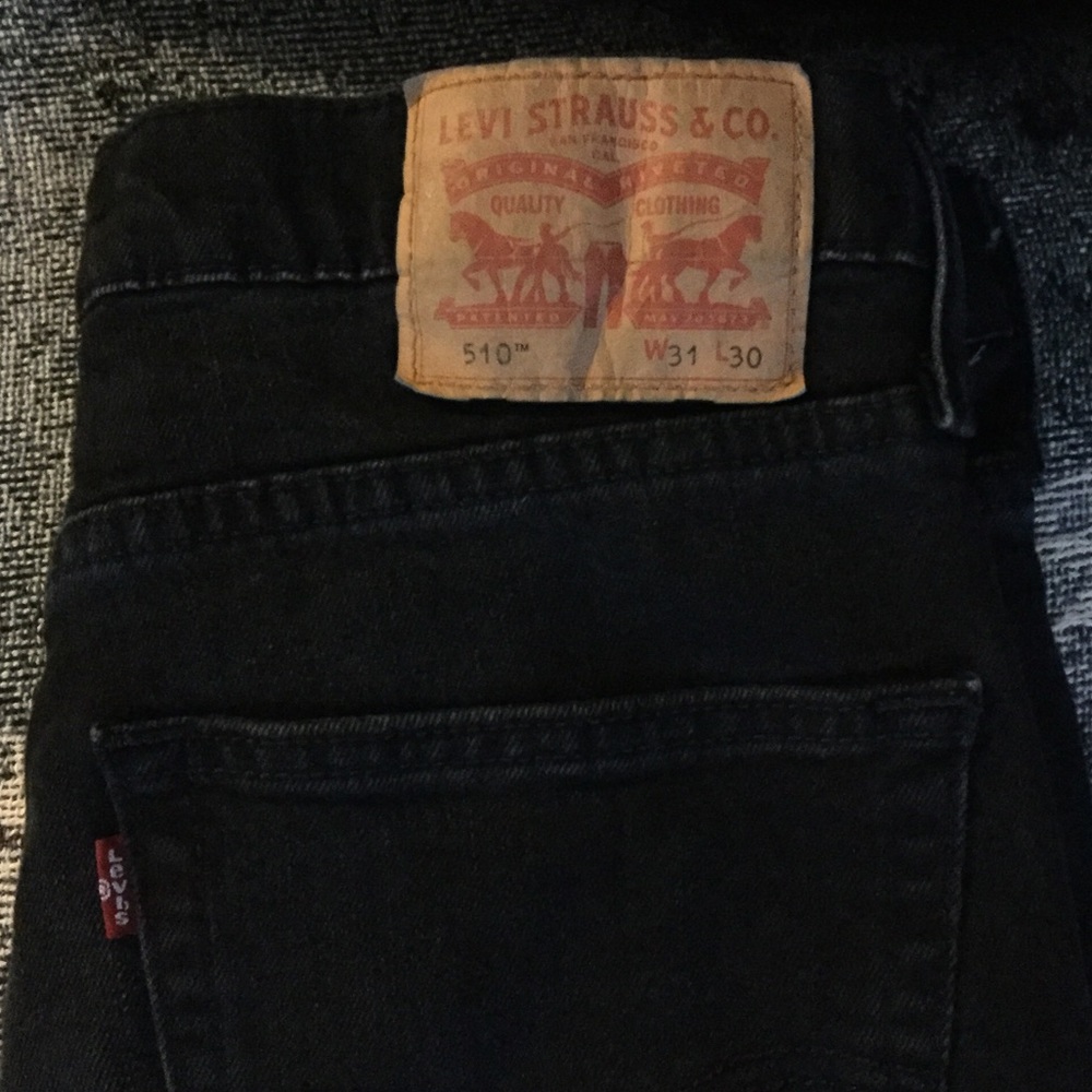 Extremely Great!!! Pre-0wned 510 Levi Straws & CO