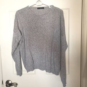 BRANDY MELVILLE SWEATER