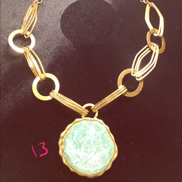 Charming Charlie pendant necklace. - Picture 1 of 3