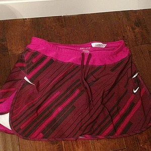 Small pink tennis skirt nike