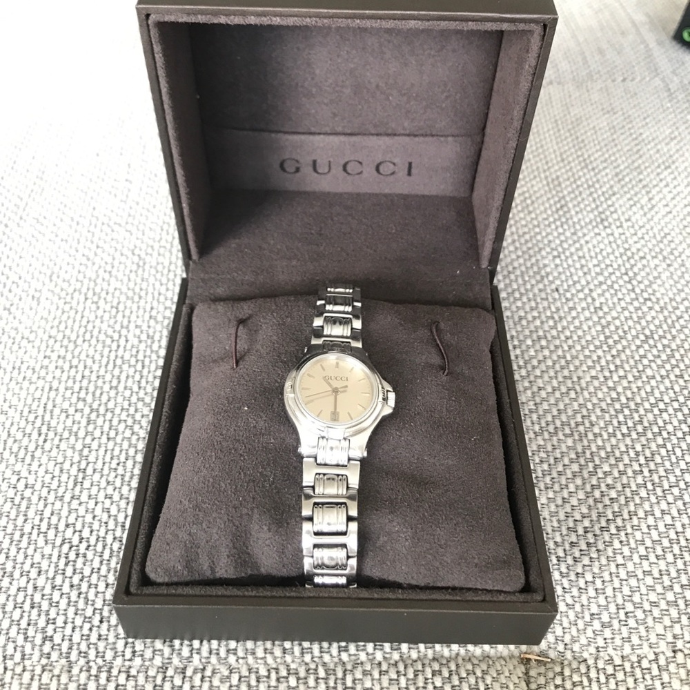 Gucci Women's watch
