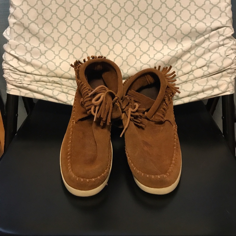 Brown/tan Minnetonka moccasins