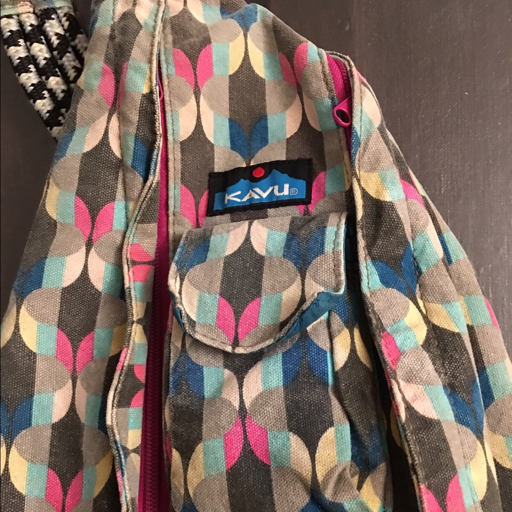 KAVU Sling Bag Super Cute!
