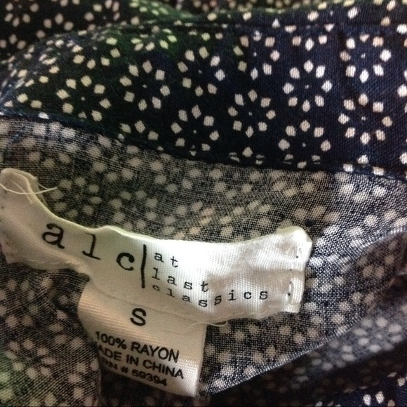 ALC At Last Classics Top S Button Down Floral, - Picture 5 of 5