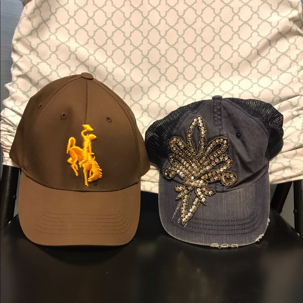 baseball caps