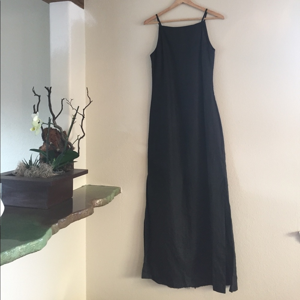 Sleek '90s maxi dress