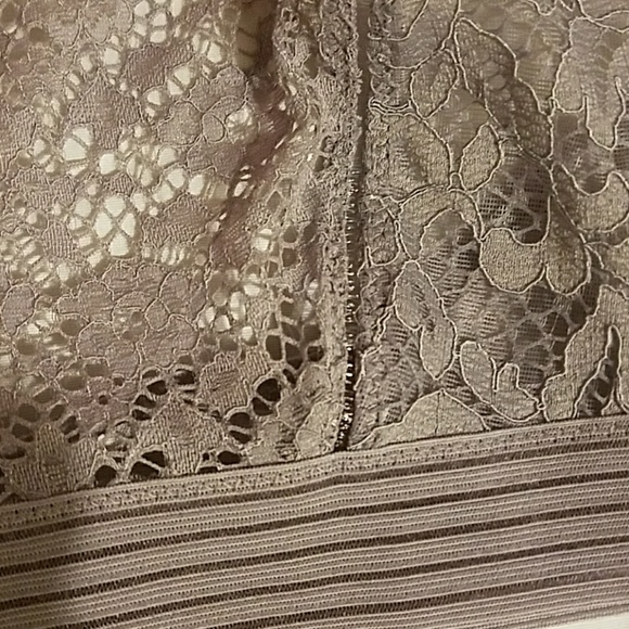 NWT Victoria's Secret keyhole bralette VS M - Picture 4 of 6