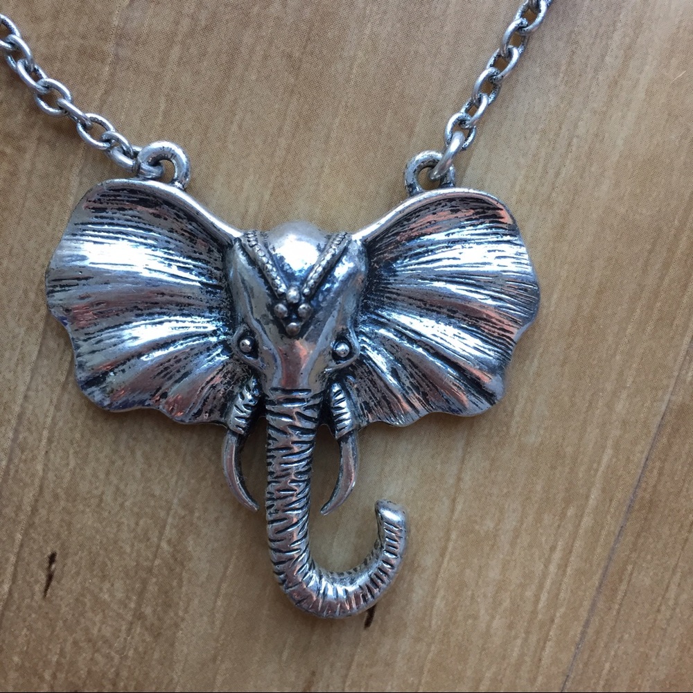 Lucky brand sterling silver elephant necklace