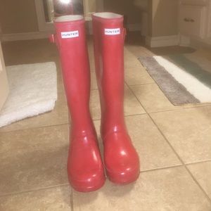 HUNTER rain boots!