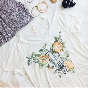 Floral longhorn skull cropped tee