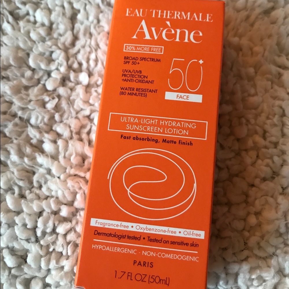 Eau Thermale Avene sunscreen SPF 50+ (face)