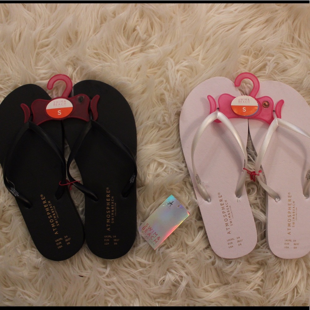 2x beach flip flops for sale!! ☀️