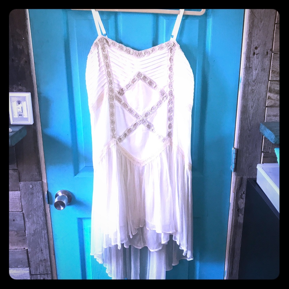 BNWOT!! Free People Embroidered Chiffon Dress