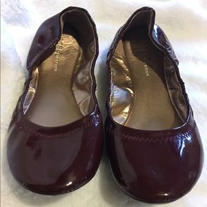BCBG wine color flats